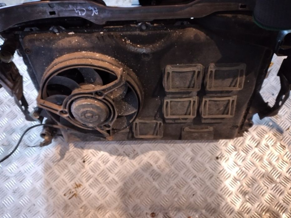 Audi a6 c4 pas przedni chłodnice 1.9 tdi