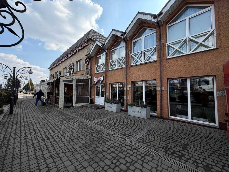 Продаж готельно-ресторанного комплексу у Рівному на Млинівській