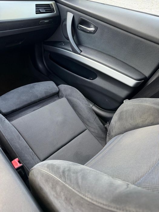 Bmw 320d LCI pack M look 335