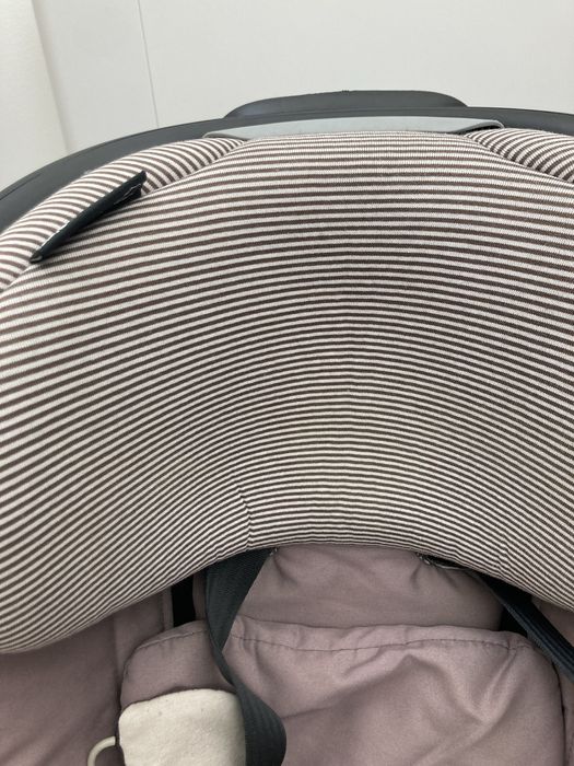 Cadeira Bébé Confort AxissFix rotativa