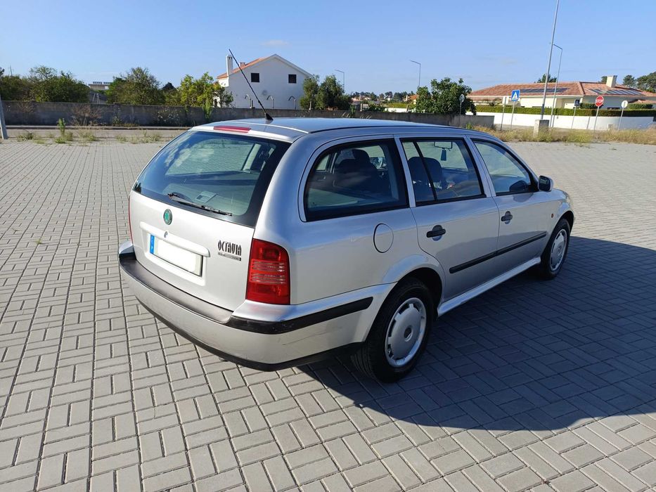 Skoda Octavia Break - Ano 2000 - 1.9 TD