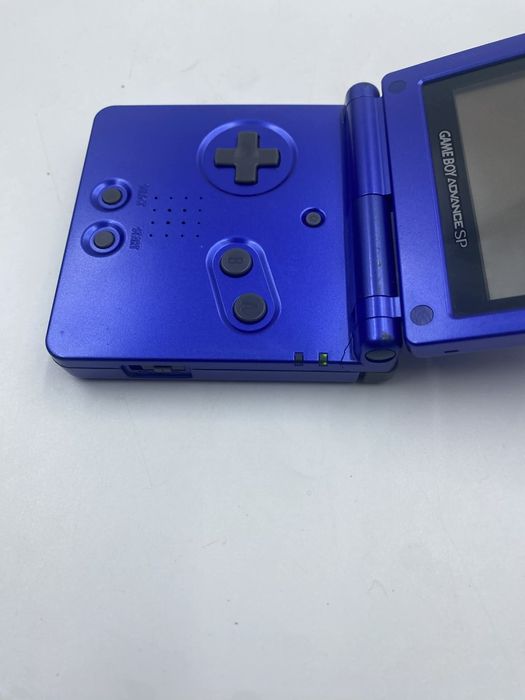 Nintendo Game Boy Advance SP