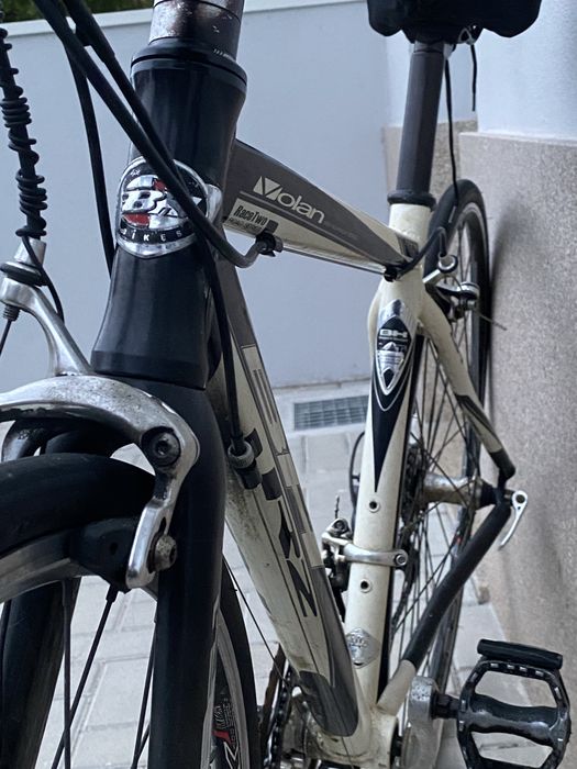 Bicicleta corrica BH racetwo