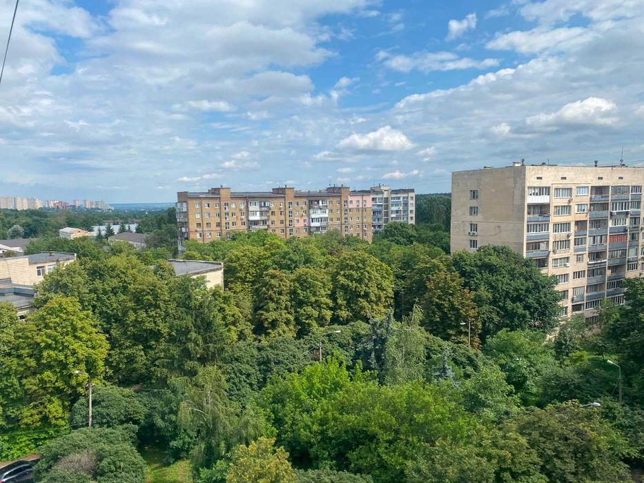 Продам 1-к квартиру Голосеєвський р-н  вул. Виставкова 12,  метро 16 хв пішки