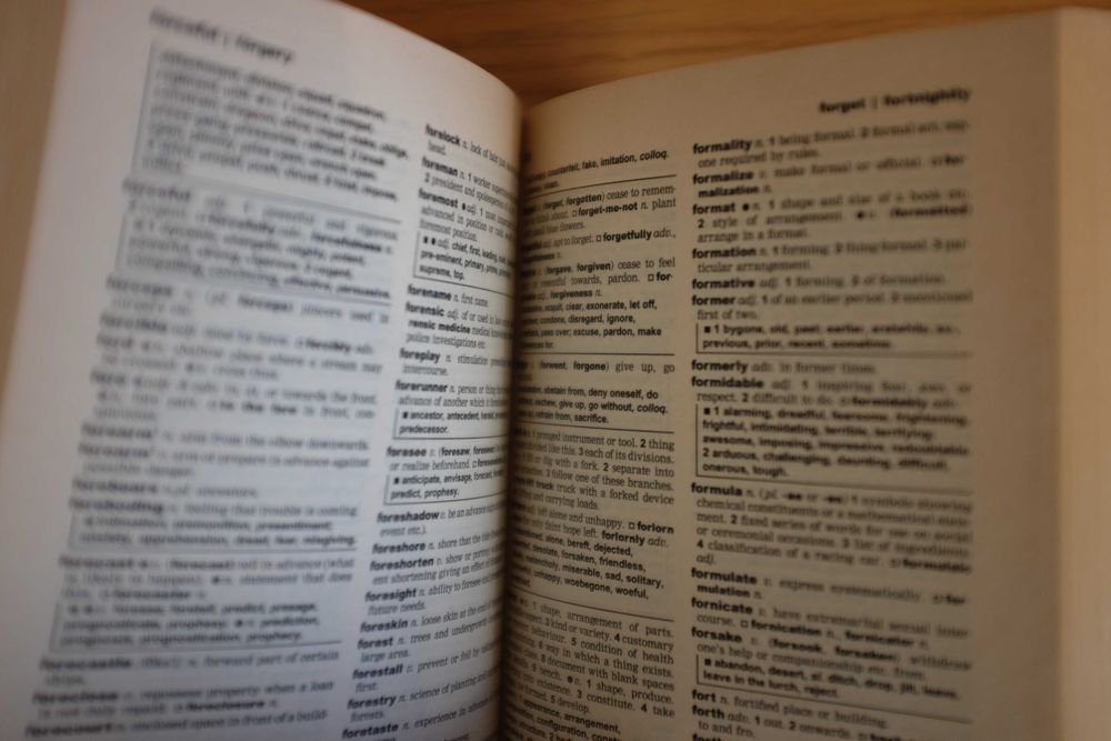 Dictionary and Thesaurus - Oxford Quick Reference
