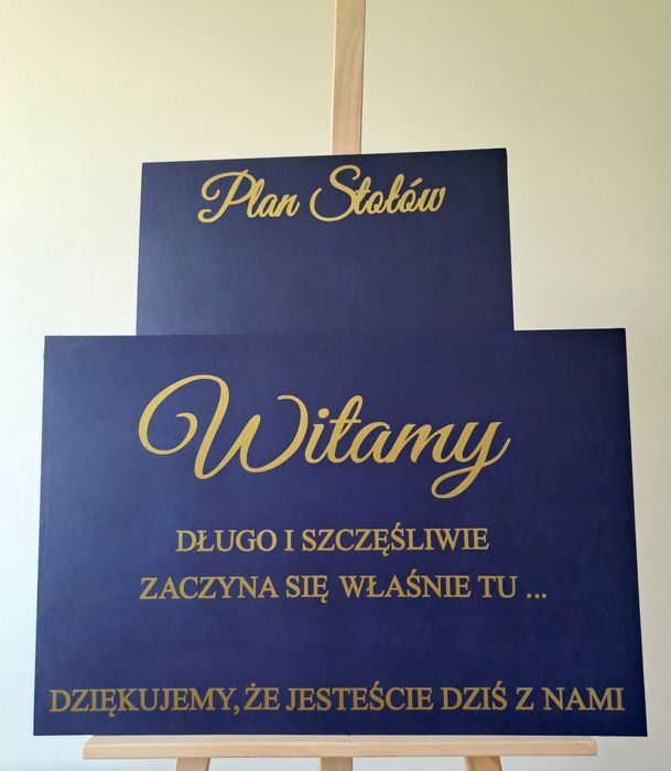 Granatowe tablice plan stołów tablica powitalna złoty napis wesele
