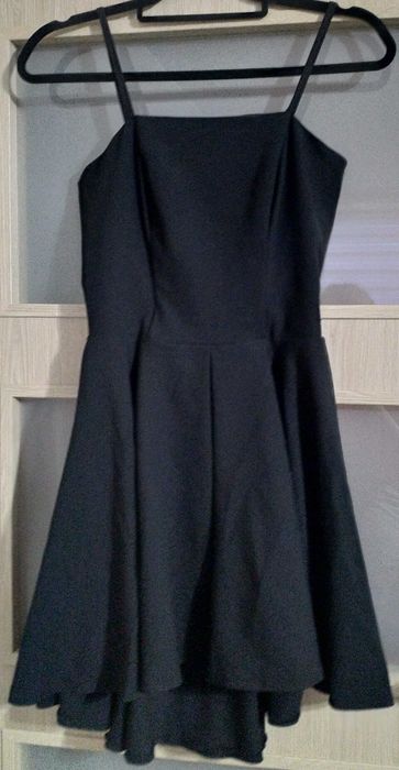 Czarna elegancka sukienka