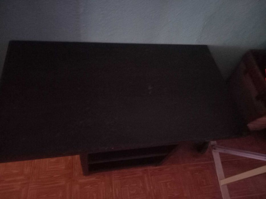 Mesa sala em cerejeira