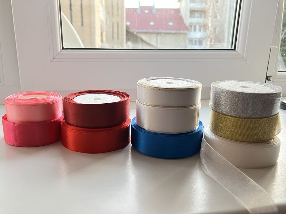 Атласна стрічка, органза, парча 2,5 см