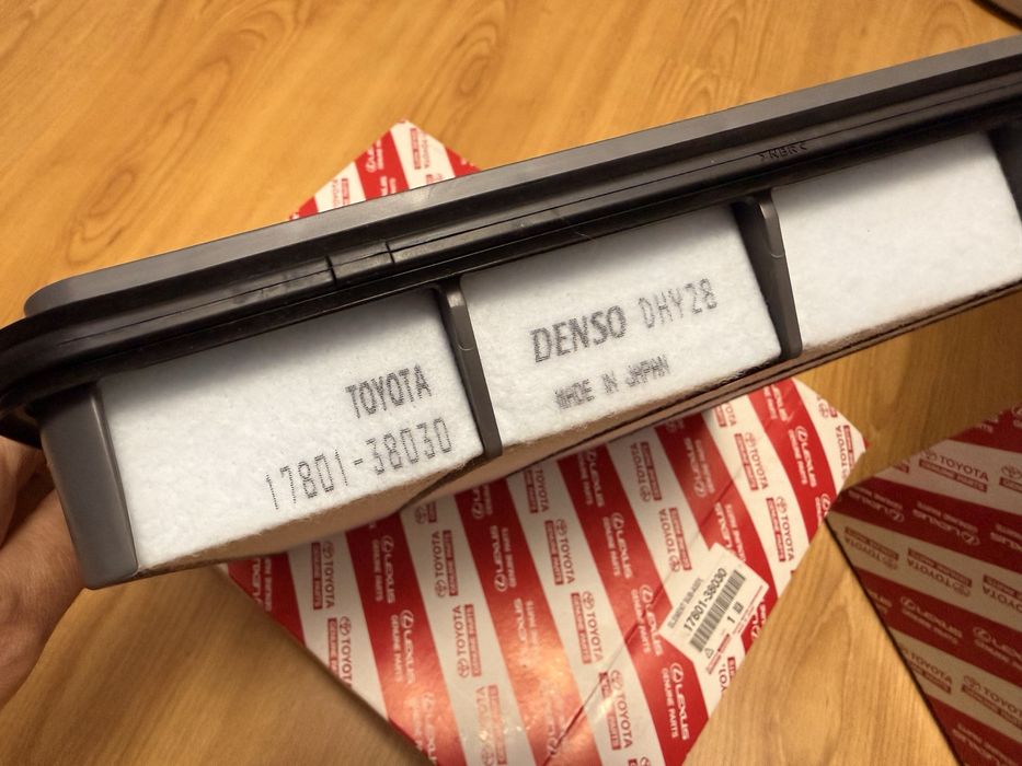 Повітряний фільтр Toyota LC200 1780138030 + фільтр салона в подарунок