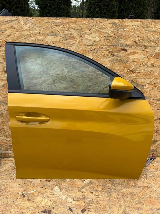 Peugeot 208 ii двері