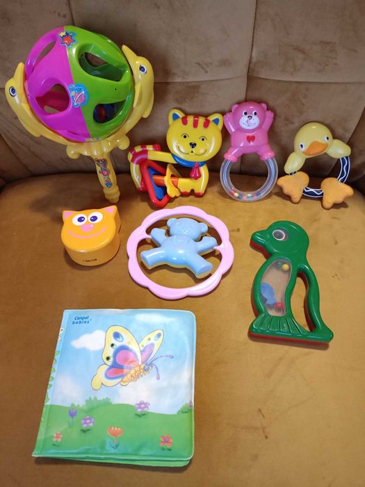 Grzechotki dla niemowlaków