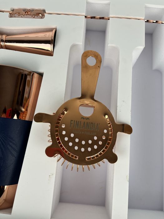 Zestaw prezentowy barmański szkalnki Finlandia dla barmana