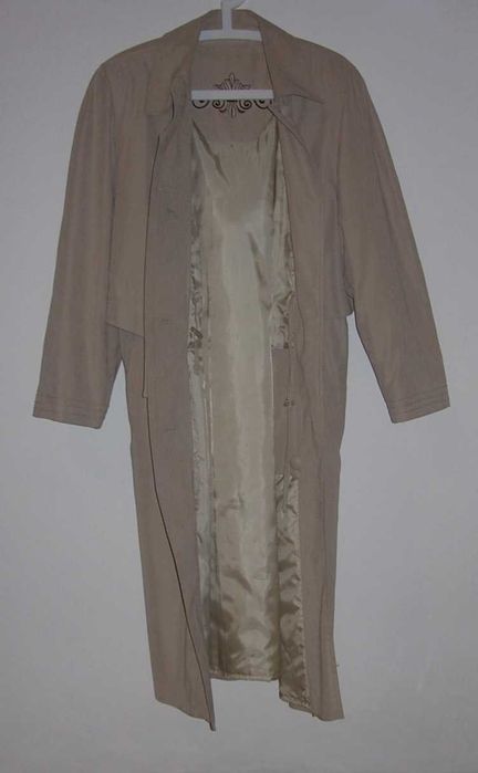 Весна-Осень. Фирменные Плащ-Пальто. Тренчи. Размер UK 14-16-18