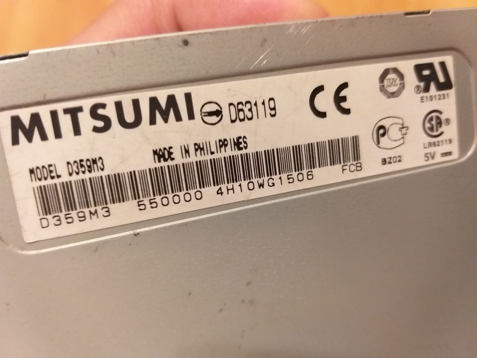 Дисковод Mitsumi б.у.