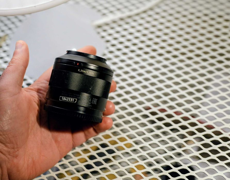 Lente Sony Zeiss Sonnar T* FE 35 mm F2.8 ZA