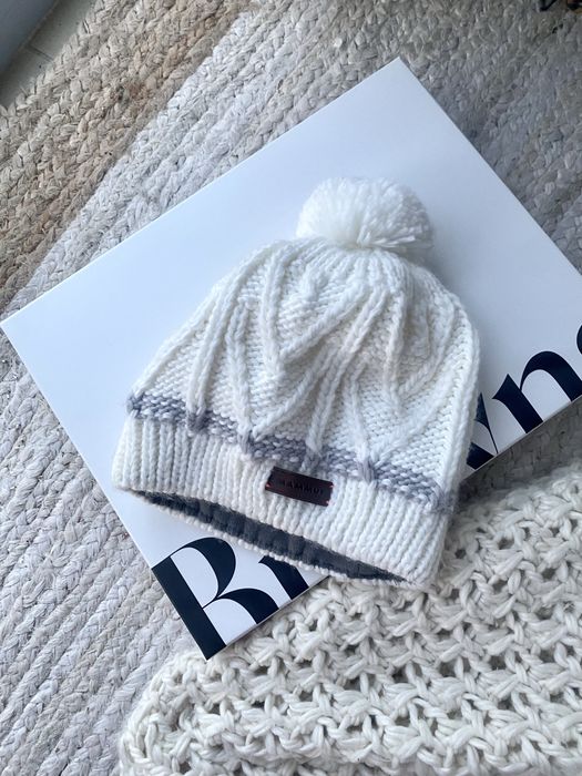 Mammut czapka knit model Sally biała narciarska beanie
