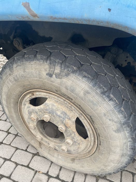 Зіл 130 автомобіль