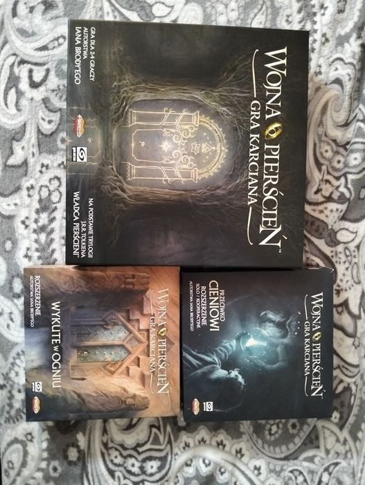 Wojna o Pierścień gra karciana + przeciwko cieniowi + wykute w ogniu