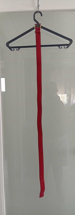 Cinto vermelho, muito elegante