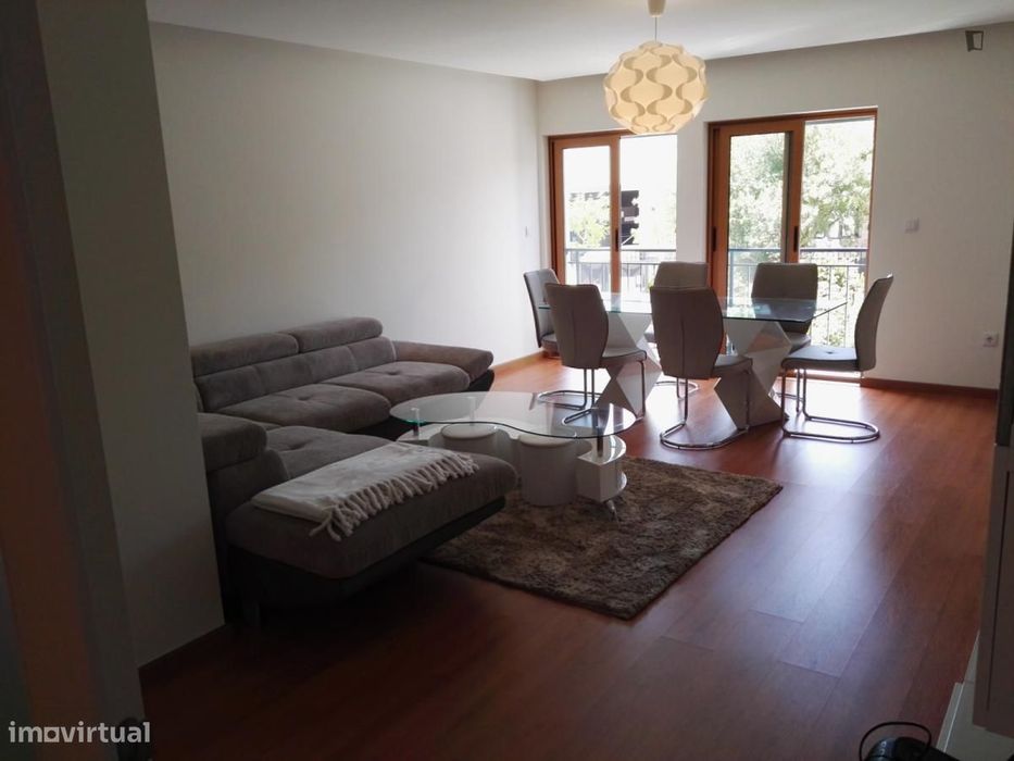 Apartamento com 2 quartos - localizado em Amadora Lisbon