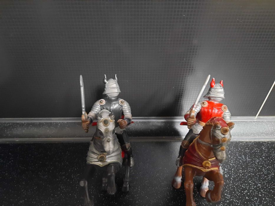 ELC лицар + кінь рыцарь на лошади