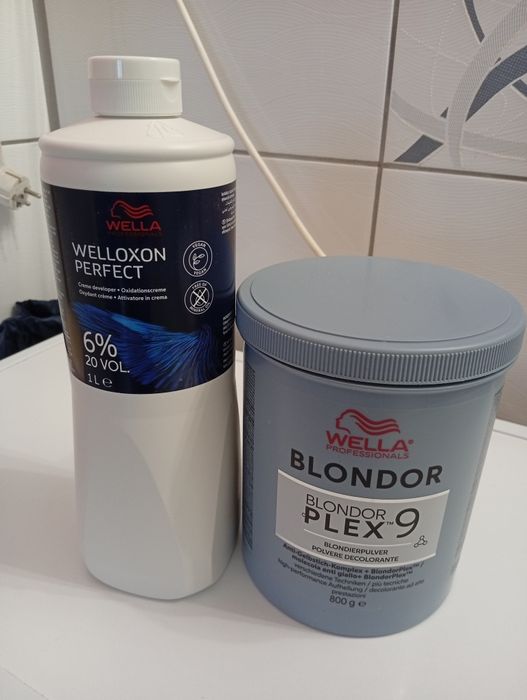 Rozjaśniacz Wella Plex 9 plus Welaxon 6