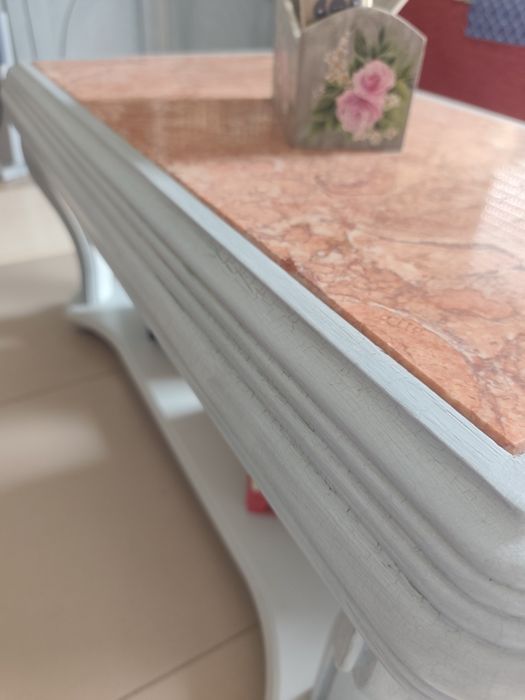 Mesa com pedra mármore