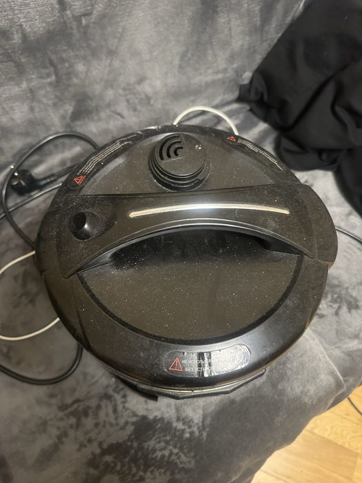 Мультиварка Redmond