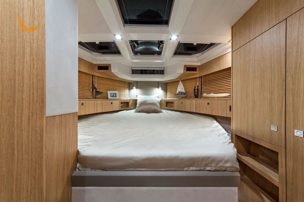 Яхта Galeon 370 HTS