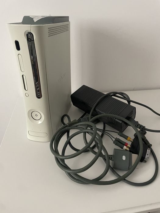 Kosnsola Xbox 360 + zasilacz
