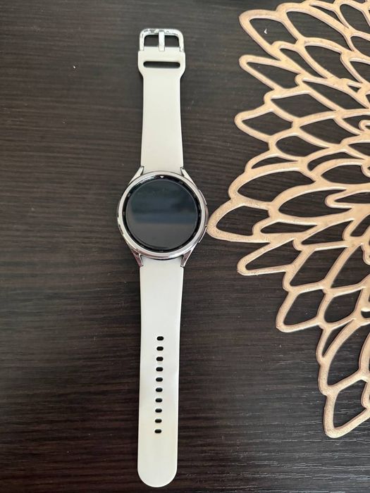 Продам часы galaxy watch  6 classic