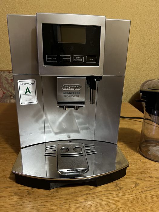 Delonghi Perfecta Capuccino grafic touch