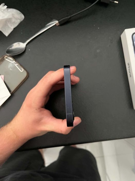 iphone 12 64gb w dobrym stanie
