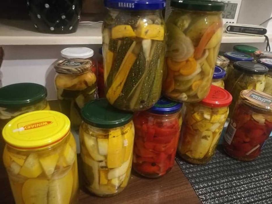 sok z czarnego bzu  mniszek lekarski    kompot z wiśni i czereśni..