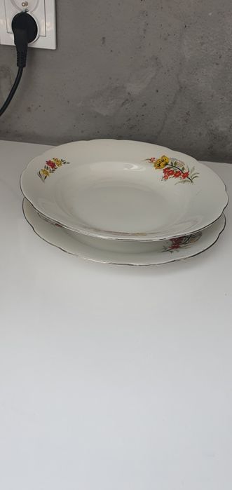 Porcelana Ćmielów talerze PRL