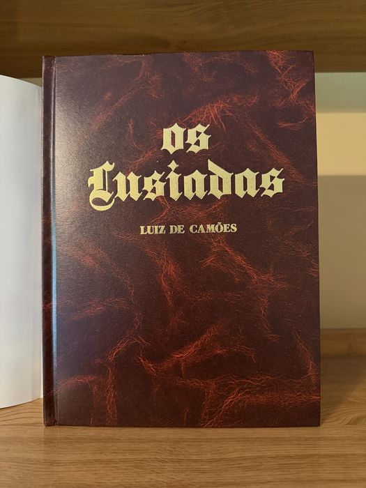 Livro Os Lusíadas - Luís de Camões (Edição Ilustrada Lello & Irmão)