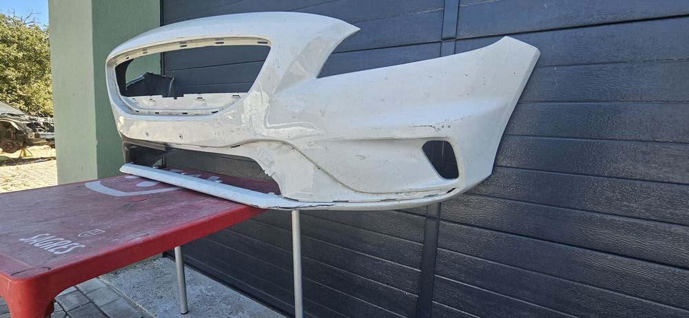 Parachoques para volvo v40