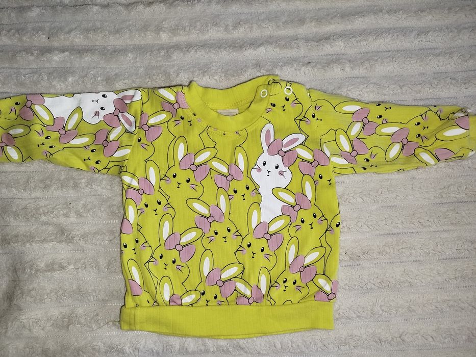 Продам костюмчик