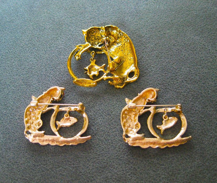 Alfinete / Broche / Pregadeira Gato no Aquario Rosa NOVO