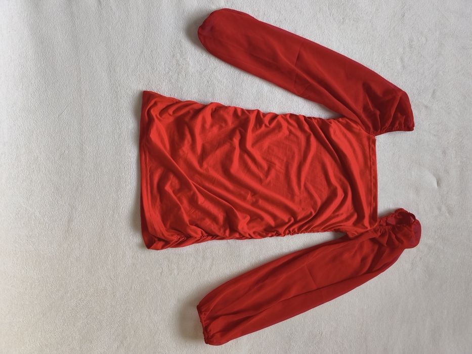 Czerwona dopasowana sukienka z bufiastymi rękawami • SHEIN XS • kobiec