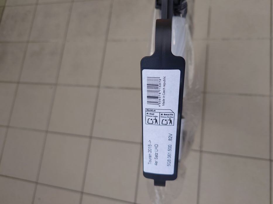 Nowe oryginalne dywaniki VW gumowe volkswagen Touran 2015-2026 4el.
