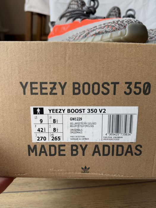Adidas Yeezy Boost 350 V2 Beluga Reflective butt sneakersy 42 2/3