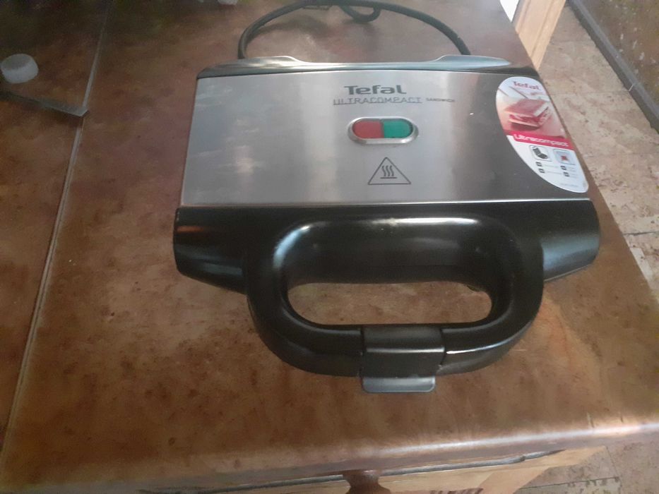 Бутербродниця Tefal