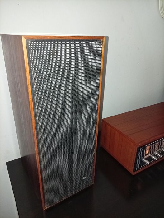 Colunas Bang Olufsen