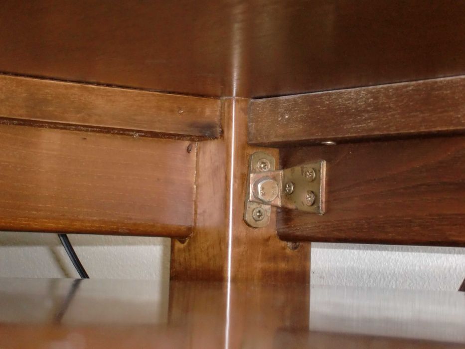 Secretária/mesa em madeira maciça