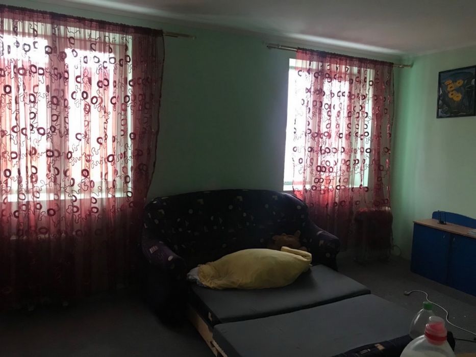 Продаж цегляного будинку