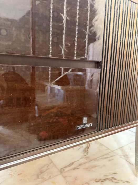 Móvel Gira Discos Grundig