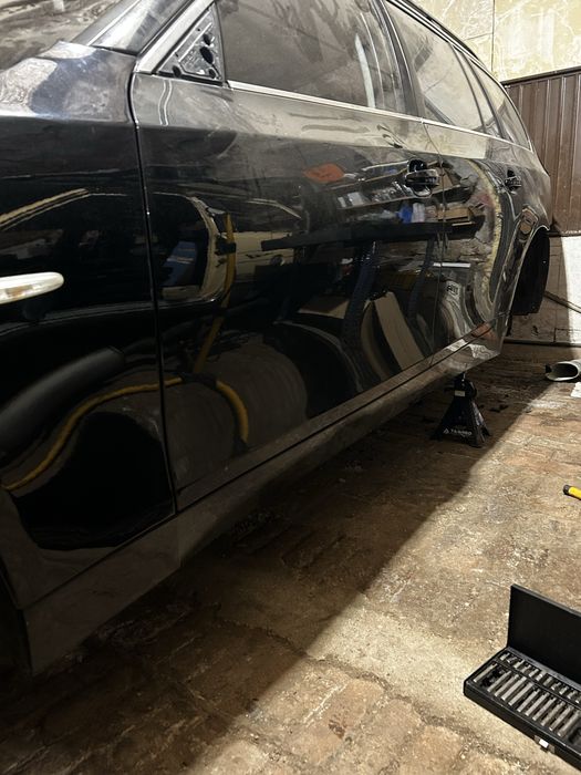 Listwa progowa lewa bmw e61 475 black saphire