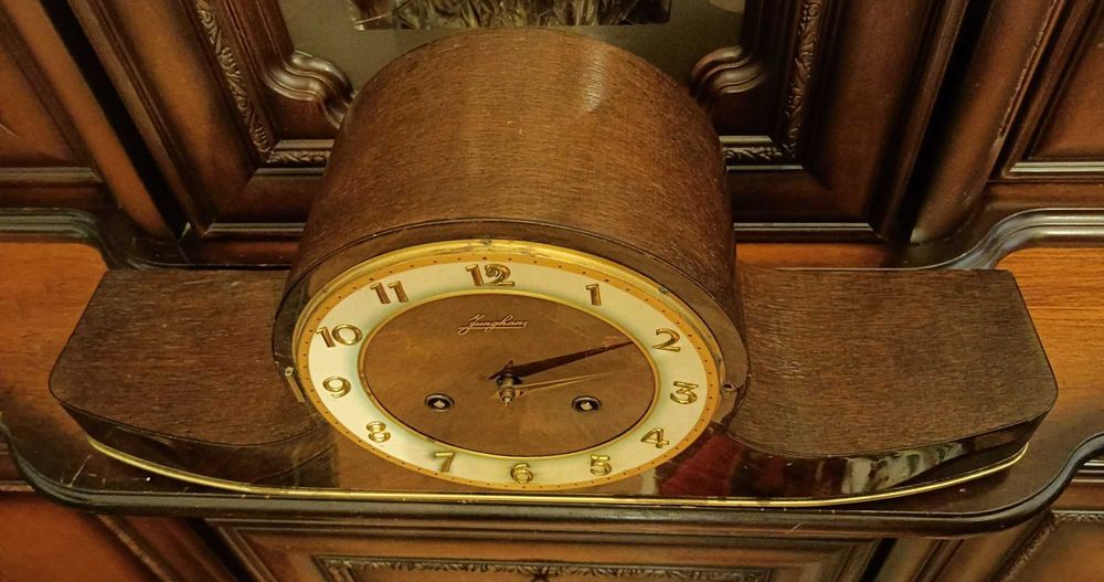 Zegar kominkowy JNGHANS